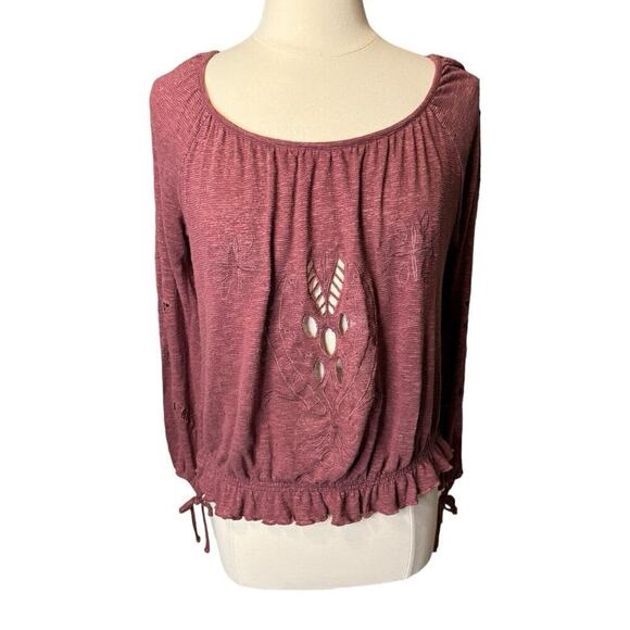 FREE PEOPLE Jewel Eyelet Peasant Top Medium Off Shoulder Purple Mauve - Picture 1 of 9